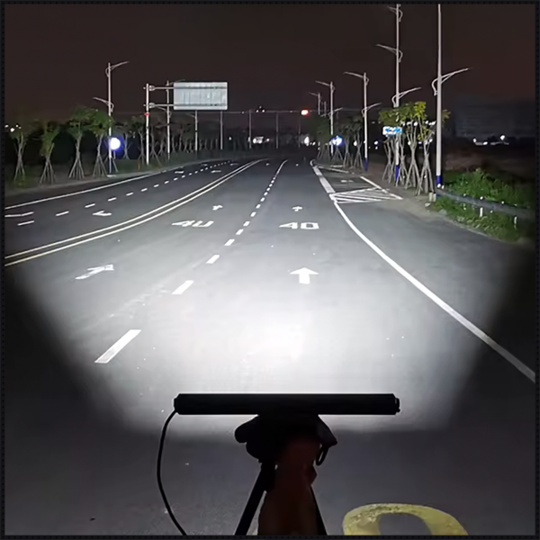 Skarnner Beyaz 6D Lens 78 Cm Led Projektör Işık Çubuğu Araç Kaput Tampon Tavan Çatı Işıkları Yardımcı Sürüş Işık Barları